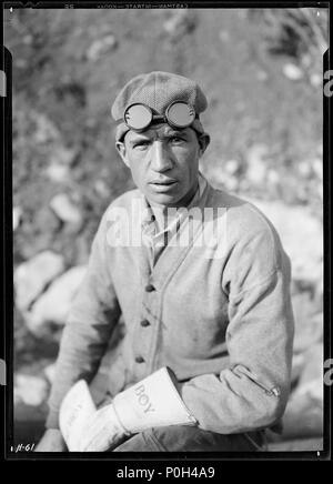 William L. Carden, von Anderson County, Tennessee, Acetylen Brenner bei Norris Dam site. - Stockfoto