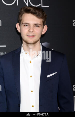 'Es War Einmal' Reihe finale Party im Hotel in London am 8. Mai 2018 in West Hollywood, CA bietet: Robbie Kay Wo: West Hollywood, California, United States Wenn: 08. Mai 2018 Credit: Nicky Nelson/WENN.com Stockfoto