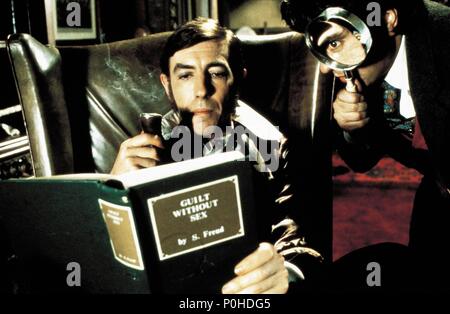 Original Film Titel: der Hund der Baskervilles. Englischer Titel: der Hund der Baskervilles. Regisseur: Paul Morrissey. Jahr: 1978. Stars: Dudley Moore; PETER KOCH. Credit: HEMDALE/Album Stockfoto