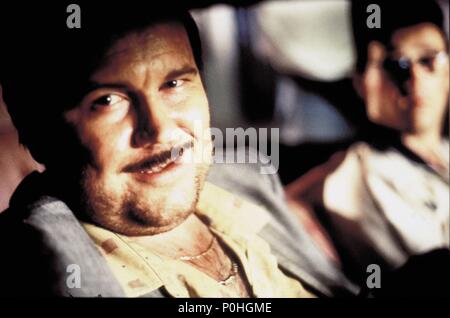 Original Film Titel: TORRENTE EL BRAZO TONTO DE LA LEY. Englischer Titel: TORRENTE DER DUMME ARM DES GESETZES. Regisseur: Santiago Segura. Jahr: 1998. Stars: Santiago Segura; JAVIER CAMARA. Credit: ROCABRUNO/KARTELL/Album Stockfoto