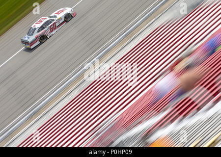 Brooklyn, Michigan, USA. 8. Juni 2018. Austin Cindric (60) macht sich bereit für die LTi Druck 250 am Michigan International Speedway in Brooklyn, Michigan zu üben. Credit: Stephen A. Arce/ASP/ZUMA Draht/Alamy leben Nachrichten Stockfoto