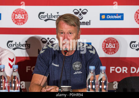 Brøndby, Dänemark - 8. Juni 2018. Dänemarks norwegischen Manager Åge Hareide nimmt an einer Pressekonferenz der dänischen Nationalmannschaft bei Bröndby Stadion vor dem Testspiel gegen Mexiko. (Foto: Gonzales Foto - Thomas Rasmussen). Stockfoto