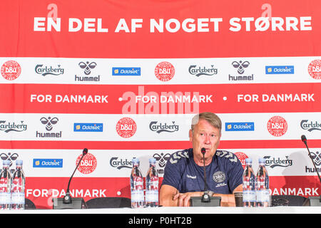 Brøndby, Dänemark - 8. Juni 2018. Dänemarks norwegischen Manager Åge Hareide nimmt an einer Pressekonferenz der dänischen Nationalmannschaft bei Bröndby Stadion vor dem Testspiel gegen Mexiko. (Foto: Gonzales Foto - Thomas Rasmussen). Stockfoto