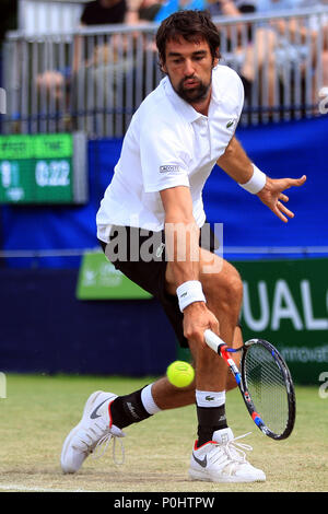 London, UK, Jeremy Chardy aus Frankreich während seiner Halbfinale gegen Daniel Evans von Großbritannien. Fuzion anzeigen 100 Surbiton Trophy 2018 Tennis Event, Tag 6 Am Surbiton Racket- und Fitness Club in Surbiton, Surrey am Samstag, den 9. Juni 2018. Dieses Bild dürfen nur für redaktionelle Zwecke verwendet werden. Redaktionelle Verwendung nur, pic von Steffan Bowen/Andrew Orchard sport Fotografie/Alamy leben Nachrichten Stockfoto