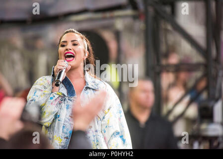 Pferderennbahn Newmarket, Suffolk, Großbritannien, 9. Juni 2018. Demi Lovato in Newmarket Juli Pferderennbahn. Bild: Mark Mark Westley Westley/Alamy leben Nachrichten Stockfoto