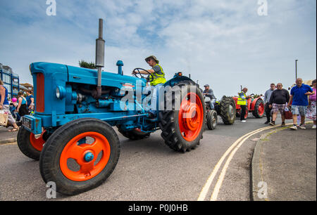 Bognor, UK. 9. Juni 2018. Bognor Regis Karneval entlang der Promenade und der Seebrücke, West Sussex, Vereinigtes Königreich, 9. Juni 2018. Credit: Stuart C. Clarke/Alamy leben Nachrichten Stockfoto