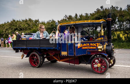 Bognor, UK. 9. Juni 2018. Bognor Regis Karneval entlang der Promenade und der Seebrücke, West Sussex, Vereinigtes Königreich, 9. Juni 2018. Credit: Stuart C. Clarke/Alamy leben Nachrichten Stockfoto