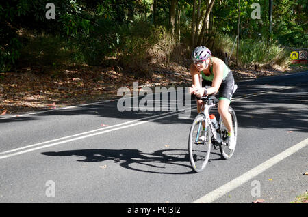 Cairns, Australien. 10. Juni 2018. Ironman pazifische Meisterschaft Triathlon Cairns Australien Credit: Karstu Fotografie/Alamy Leben Nachrichten weibliche Konkurrenten Ironman Asien-Pazifik Meisterschaft Stockfoto