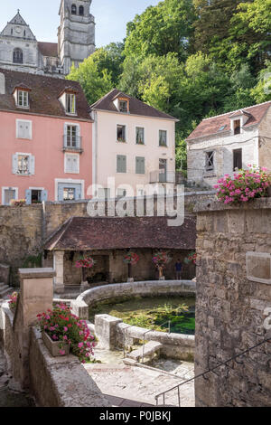 Fosse Dionne Tonnerre Yonne Bourgogne-Franche-Comte Frankreich Stockfoto