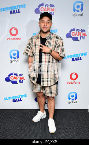 Jax Jones auf dem roten Teppich der Medien laufen in der Hauptstadt im Sommer Ball mit Vodafone im Wembley Stadion, London. PRESS ASSOCIATION Foto. In diesem Sommer heißesten Künstler live für 80.000 Kapital Zuhörer im Wembley Stadion auf der größten Sommerfest in Großbritannien. Darsteller enthalten Camila Cabello, Shawn Mendes, Rita Ora, Charlie Puth, Jess Glyne, Craig David, Anne-Marie, rudimentären, Sean Paul, sauber Bandit, James Arthur, Sigala, Jahre und Jahre, Jax Jones, Raye, Jonas Blau, Mabel, Stefflon Don, Yungen und G-Eazy. Bild Datum: Samstag, 9. Juni 2018. Foto: Ian West/PA Wir Stockfoto