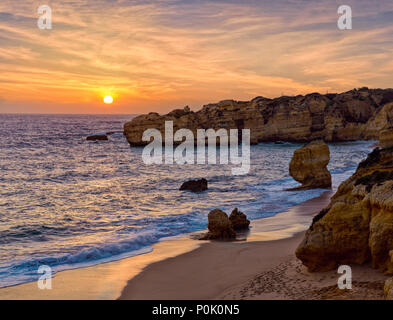 Portugal, Algarve, Praia de Sao Rafael, in der Nähe von Albufeira Stockfoto