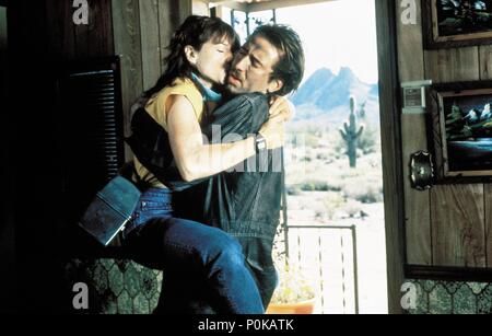 Original Film Titel: RAISING ARIZONA. Englischer Titel: RAISING ARIZONA. Regisseur: Ethan COEN, Joel Coen. Jahr: 1987. Stars: Holly Hunter; NICOLAS CAGE. Quelle: 20th Century Fox/Album Stockfoto