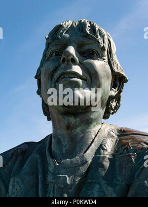 Joey Dunlop statue Denkmal, Snæfell, der Bungalow, Isle of Man TT 2018. Tourist Trophy Straße Rennen, Mountain Course Stockfoto