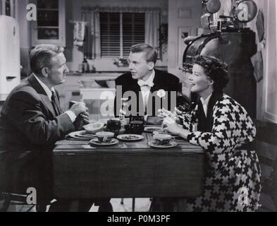 Original Film Titel: ADAM'S RIB. Englischer Titel: ADAM'S RIB. Regisseur: George Cukor. Jahr: 1949. Stars: Spencer Tracy, Katharine Hepburn; DAVID WAYNE. Credit: M.G.M/Album Stockfoto