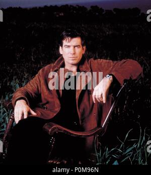 Original Film Titel: Dante's Peak. Englischer Titel: Dante's Peak. Regisseur: Roger Donaldson. Jahr: 1997. Stars: PIERCE BROSNAN. Quelle: Paramount/Universal/MGM/Glas, BEN/Album Stockfoto