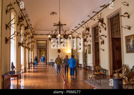 Mafra Portugal. 03. Juni 2018. Die nationalen Palast von Mafra in Mafra Dorf in der Nähe von Lissabon, Portugal. Stockfoto