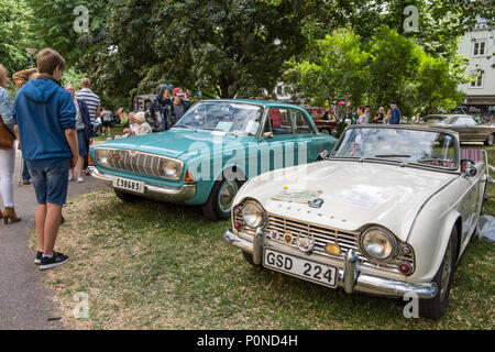 Oldtimer Ausstellung während der Nationalen Tag Feier im Olai Park von Norrköping. Norrköping ist eine historische Stadt in Schweden. Stockfoto