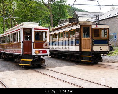 Umschaltpunkt von Manx Electric Railway (Douglas und Laxey elektrische Straßenbahn) und Snaefell Mountain Railway (Snaefell Mountain Tramway) Stockfoto