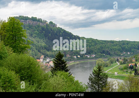 Blick auf die Elbe in Königstein, Sachsen, Deutschland Stockfoto