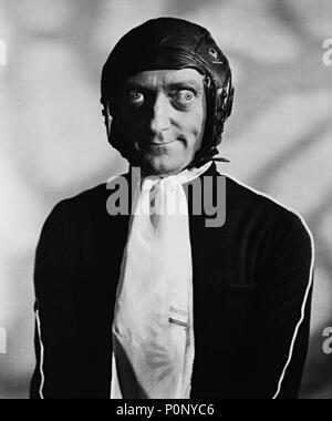 Original Film Titel: SILENT MOVIE. Englischer Titel: SILENT MOVIE. Regisseur: Mel Brooks. Jahr: 1976. Stars: Marty Feldman. Credit: ARMBRUST PRODUKTIONEN/Album Stockfoto