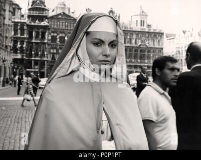 Original Film Titel: ENCRUCIJADA PARA UNA MONJA. Englischer Titel: EINE NONNE AN DER KREUZUNG. Regisseur: JULIO BUCHS. Jahr: 1967. Stars: Rosanna Schiaffino. Credit: IZARO FILME/Album Stockfoto