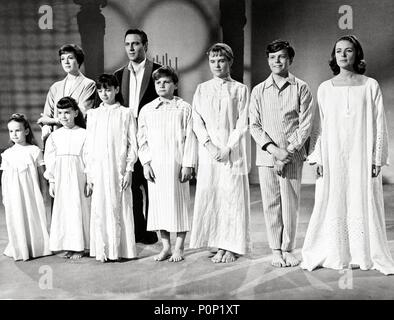Original Film Titel: der Klang der Musik. Englischer Titel: THE SOUND OF MUSIC. Regisseur: ROBERT WISE. Jahr: 1965. Stars: Julie Andrews, Christopher Plummer; DUANE CHASE; DEBBIE TURNER; ANGELA CARTWRIGHT; CHARMAIN CARR; KYM CARATH; NICHOLAS HAMMOND; Heather Menzies. Quelle: 20th Century Fox/Album Stockfoto