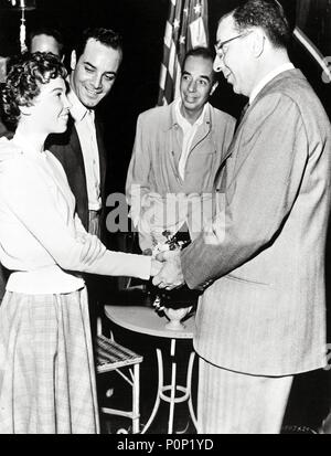 Original Film Titel: EIN AMERIKANER IN PARIS. Englischer Titel: EIN AMERIKANER IN PARIS. Regisseur: VINCENTE MINNELLI. Jahr: 1951. Stars: GEORGES GUETARY; LESLIE CARON, Vincente Minnelli, Dore Schary. Credit: M.G.M/Album Stockfoto