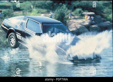 Original Film Titel: CANNONBALL RUN II. Englischer Titel: CANNONBALL RUN II. Film Regie: HAL NEEDHAM. Jahr: 1984. Credit: GOLDEN HARVEST/Warner/Album Stockfoto