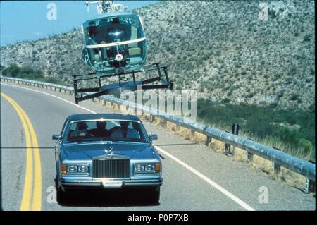 Original Film Titel: CANNONBALL RUN II. Englischer Titel: CANNONBALL RUN II. Film Regie: HAL NEEDHAM. Jahr: 1984. Credit: GOLDEN HARVEST/Warner/Album Stockfoto