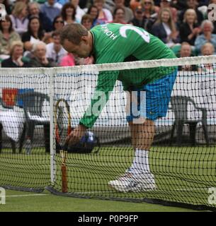 Liverpool, Großbritannien, John McEnroe unterhält in Liverpool Tennis Turnier credit Ian Fairbrother/Alamy Stockfotos Stockfoto