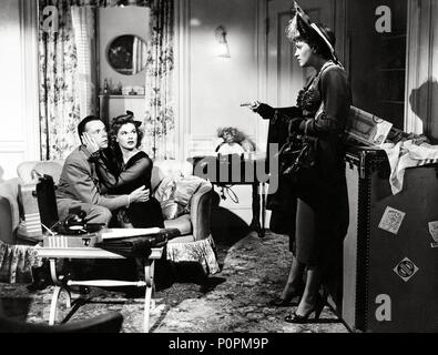 Original Film Titel: ADAM'S RIB. Englischer Titel: ADAM'S RIB. Regisseur: George Cukor. Jahr: 1949. Stars: TOM EWELL; JEAN HAGEN; JUDY HOLLIDAY. Credit: M.G.M/Album Stockfoto