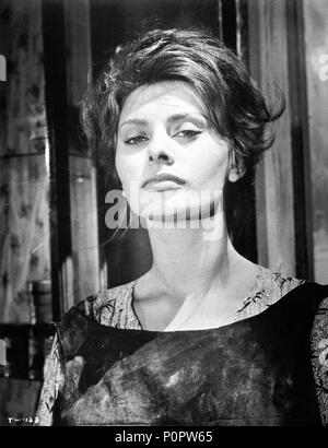 Original Film Titel: LA CIOCIARA. Englischer Titel: Zwei Frauen. Film Regie: Vittorio De Sica. Jahr: 1960. Stars: Sophia Loren. Quelle: BOTSCHAFT BILDER / Album Stockfoto