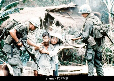 Original Film Titel: PLATOON. Englischer Titel: PLATOON. Regisseur: Oliver Stone. Jahr: 1986. Quelle: ORION BILDER / Album Stockfoto