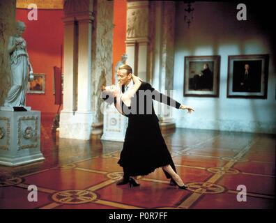 Original Film Titel: Daddy Long Legs. Englischer Titel: Daddy Long Legs. Regisseur: JEAN NEGULESCO. Jahr: 1955. Stars: LESLIE CARON; Fred Astaire. Quelle: 20th Century Fox/Album Stockfoto