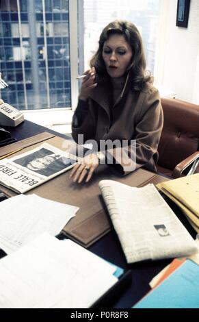 Original Film Titel: Netzwerk. Englischer Titel: Netzwerk. Regisseur: Sidney Lumet. Jahr: 1976. Stars: Faye Dunaway. Quelle: UNITED ARTISTS/Album Stockfoto