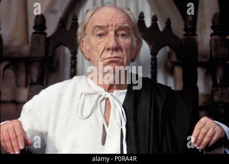 Original Film Titel: ASI EN EL CIELO COMO EN LA TIERRA. Englischer Titel: AUF DER ERDE, WIE ES IM HIMMEL IST. Regisseur: JOSÉ LUIS CUERDA. Jahr: 1995. Stars: Fernando Fernan Gomez. Credit: ATRIUM PRODUKTIONEN, S.A./Nieto, MATIAS/Album Stockfoto