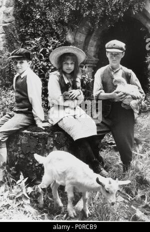 Original Film Titel: DER GEHEIME GARTEN. Englischer Titel: The Secret Garden. Regisseur: Agnieszka HOLLAND. Jahr: 1993. Stars: KATE MABERLY, HEYDON PROWSE, ANDREW KNOTT;. Kreditkarten: American ZOETROPE/WARNER BROTHERS/Album Stockfoto