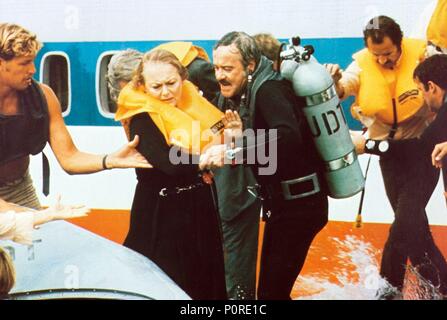 Original Film Titel: AIRPORT 77. Englischer Titel: AIRPORT 77. Regisseur: JERRY JAMESON. Jahr: 1977. Stars: OLIVIA DE HAVILLAND; Jack Lemmon. Quelle: UNIVERSAL PICTURES/Album Stockfoto