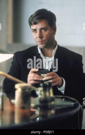 Original Film Titel: A Beautiful Mind. Englischer Titel: A Beautiful Mind. Regisseur: Ron Howard. Jahr: 2001. Stars: Russell Crowe. Credit: UNIVERSAL STUDIOS/DREAMWORKS/REED, ELI/Album Stockfoto