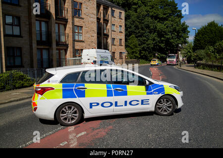 Lancashire constabulary Hyundai i30 Immobilien Polizei Fahrzeug in der Mitte der Straße aufgrund eines Zwischenfalls lancaster Lancashire England Großbritannien Stockfoto