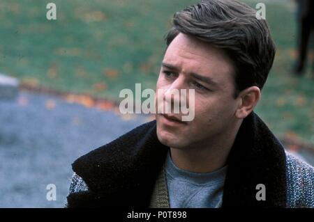 Original Film Titel: A Beautiful Mind. Englischer Titel: A Beautiful Mind. Regisseur: Ron Howard. Jahr: 2001. Stars: Russell Crowe. Credit: UNIVERSAL STUDIOS/DREAMWORKS/REED, ELI/Album Stockfoto