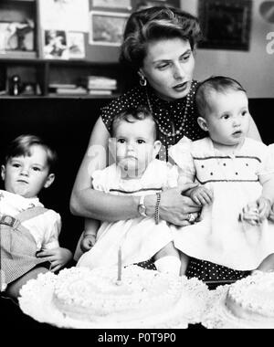 Jahr: 1953. Stars: Isabella Rossellini und Ingrid Bergman. Stockfoto