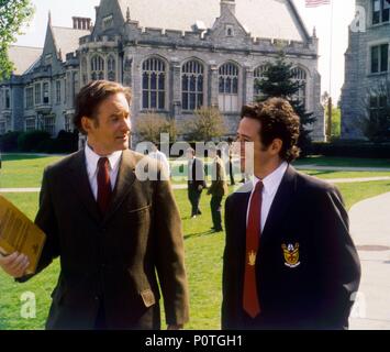 Original Film Titel: THE EMPEROR'S CLUB. Englischer Titel: The EMPEROR'S CLUB. Regisseur: Michael Hoffman. Jahr: 2002. Stars: Kevin Kline; Rob Morrow. Credit: UNIVERSAL STUDIOS/Todd, DEMMIE/Album Stockfoto