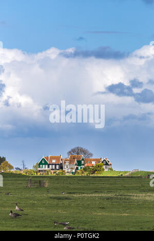 Charakteristischen Holzhäuser von Marken, Waterland, Nord Holland Stockfoto