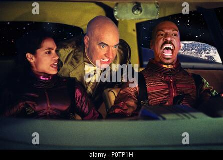 Original Film Titel: DIE ABENTEUER VON PLUTO NASH. Englischer Titel: DIE ABENTEUER VON PLUTO NASH. Regisseur: RON UNDERWOOD. Jahr: 2002. Stars: EDDIE MURPHY; ROSARIO DAWSON; Randy Quaid. Credit: CASTLE ROCK ENTERTAINMENT/NPV ENTERTAINMENT/VILLAGE ROADSHOW/Album Stockfoto