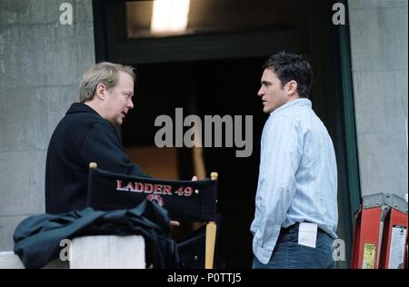Original Film Titel: Leiter 49. Englischer Titel: Leiter 49. Film Regie: JAY RUSSELL. Jahr: 2004. Stars: Joaquin Phoenix; JAY RUSSELL. Credit: TOUCHSTONE PICTURES/Album Stockfoto
