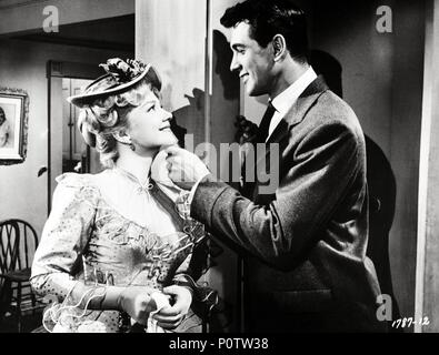 Original Film Titel: EINEN WUNSCH. Englischer Titel: EINEN WUNSCH. Regisseur: JERRY HOPPER. Jahr: 1955. Stars: ROCK HUDSON; ANNE BAXTER. Quelle: UNIVERSAL PICTURES/Album Stockfoto