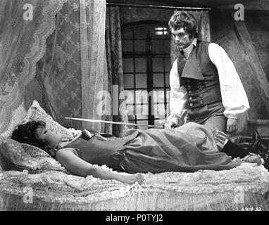 Original Film Titel: de Sade. Englischer Titel: de Sade. Regisseur: CY ENDFIELD. Jahr: 1969. Stars: DONATIEN ALPHONSE FRANÇOIS DE SADE; KEIR DULLEA; Senta Berger. Stockfoto