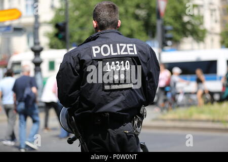 Berlin, Deutschland. 09 Juni, 2018. Etwa 2000 Teilnehmer Der Anti ...