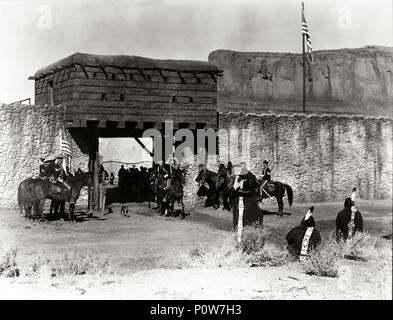 Original Film Titel: SIE TRUG EINE GELBE BAND. Englischer Titel: SIE TRUG EINE GELBE BAND. Regisseur: John Ford. Jahr: 1949. Stars: JOHN WAYNE. Credit: RKO/Album Stockfoto